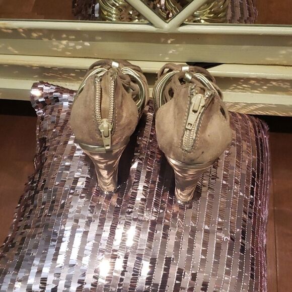 ❤NEW Look Sandals - Picture 2 of 3